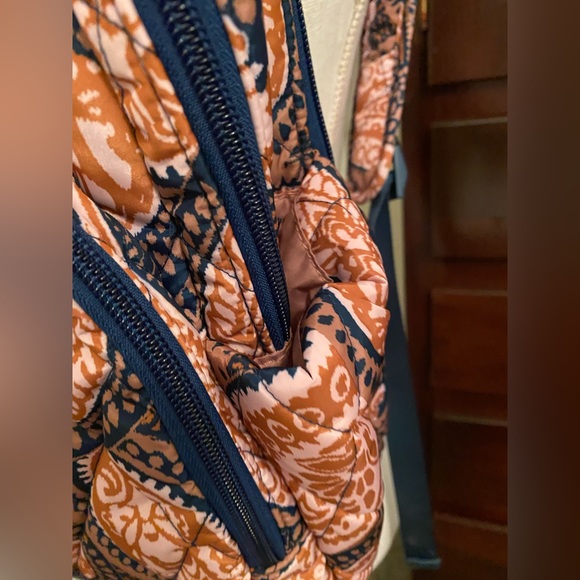 Vera Bradley UltraLight Fern BackPack NWT! - Picture 6 of 8